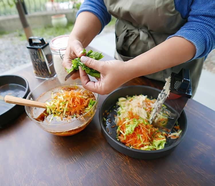 Rethymno: Chrysoula's Cretan Home Cooking Lessons - Cooking in a Traditional Wood Oven: A Unique Experience