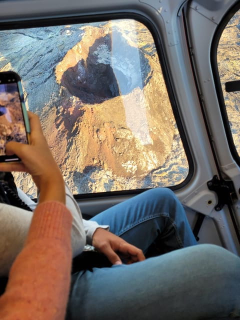Reykjavik: 45-Minute Volcano Sightseeing Helicopter Tour - Practical Tips for a Smooth Experience