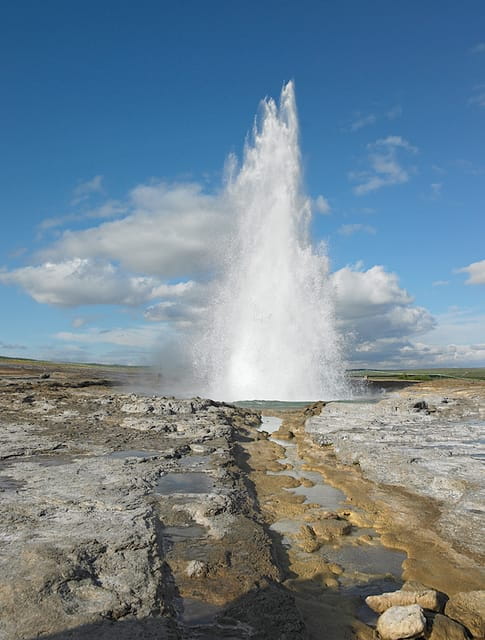 Reykjavik: Golden Circle Super Jeep and Snowmobiling Tour - Who Is This Tour Perfect For?