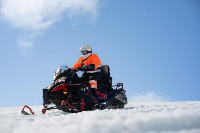 Reykjavik: Golden Circle Super Jeep Tour with Snowmobiling - Exploring Iceland’s Golden Circle: A Complete, Authentic Adventure