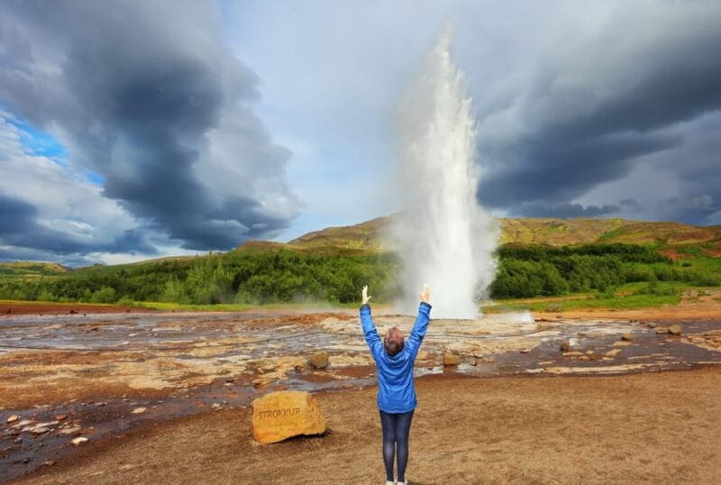 Reykjavik: Golden Circle Tour and Sky Lagoon Entry Ticket - Visiting Thingvellir National Park: Walking Between Continents