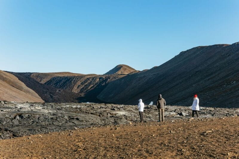 Reykjavik: Guided Tour to Volcano and Reykjanes Geopark - Who Should Consider This Tour?