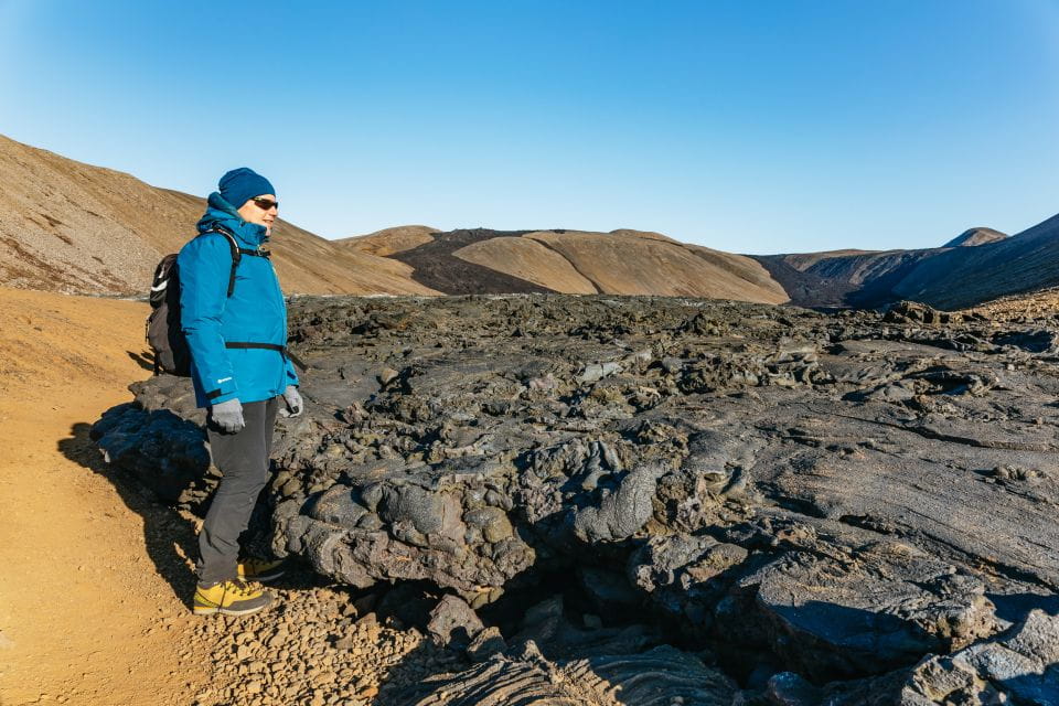 Reykjavik: Guided Tour to Volcano and Reykjanes Geopark - Hiking to the Volcano