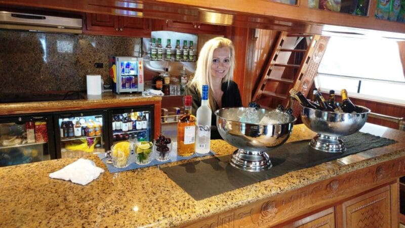 Reykjavik: New Years Fireworks Midnight Cruise - The Experience Itself: A Night to Remember on the Water