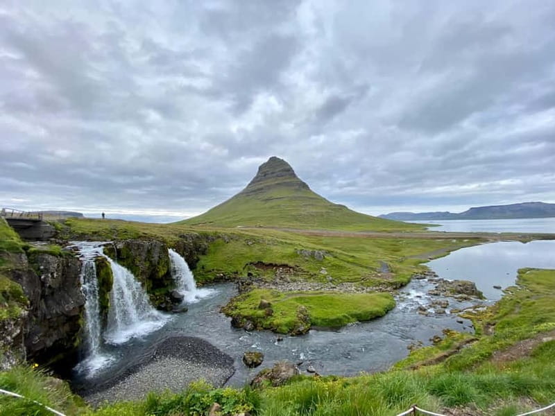 Reykjavik: Snaefellsnes Peninsula private tour with local - What to Expect Throughout the Day