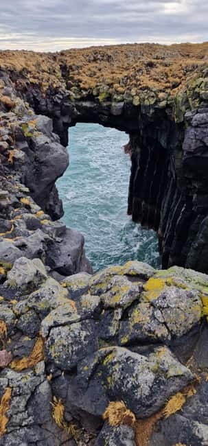 Reykjavik: Snaefellsnes Peninsula private tour with local - Price and Logistics