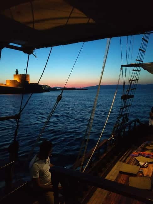 Rhodes: 1-hour Sunset Cruise on an 18th-Century Boat - FAQ