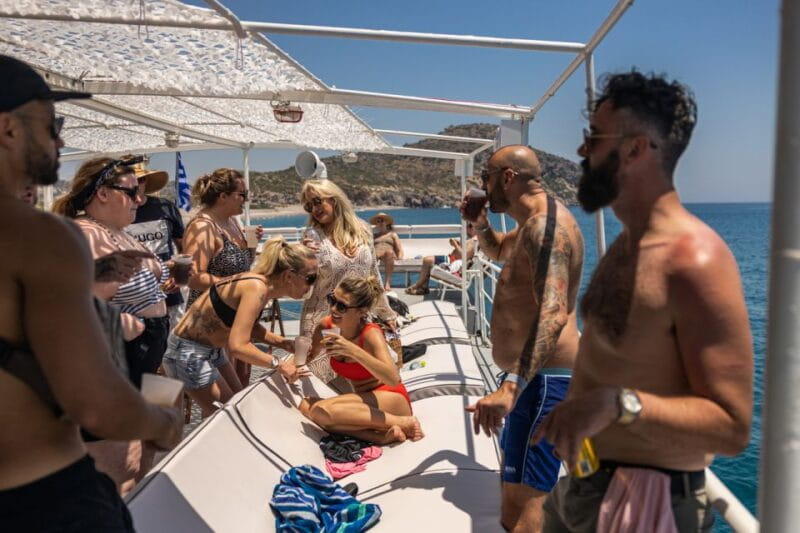 Rhodes: Bay to Bay Swim Cruise with Greek Buffet and Wine - Exploring Rhodes by Water: A Deep Dive into the Bay to Bay Swim Cruise