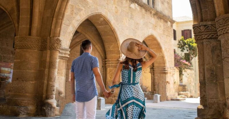 Rhodes: Guided Rhodes City By Night with Live Music & Dinner - Introducing the Rhodes City By Night Tour