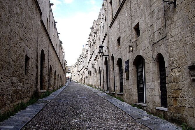 Rhodes in a Half - Day Tour : Explore the Medieval Town & Lindos - FAQ