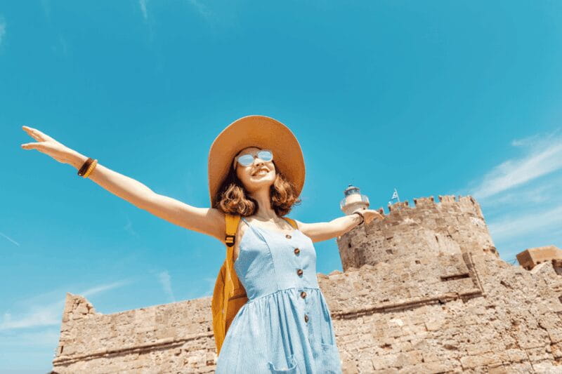 Rhodes: Sightseeing Walking tour in Jewish Quarter of Rhodes - Visiting the Archaeological Museum of Rhodes