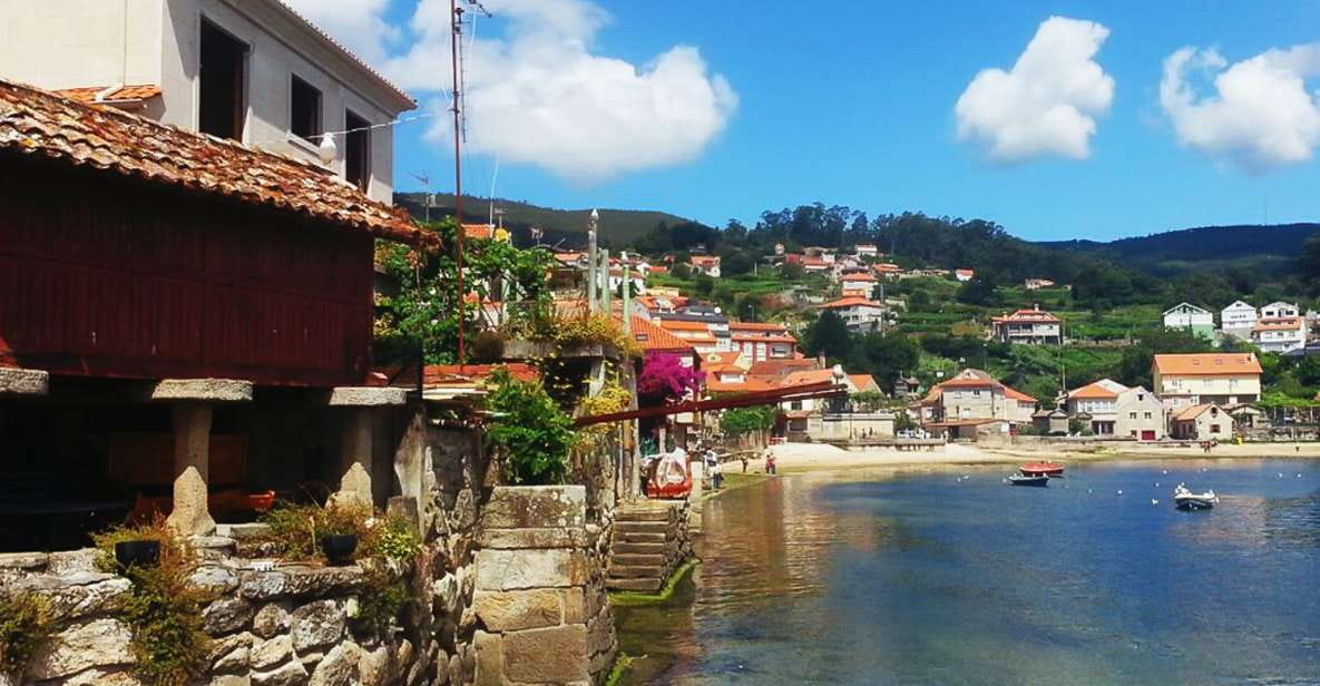 Rías Baixas: Guided Day Tour From Santiago With Boat Ride - Itinerary Highlights