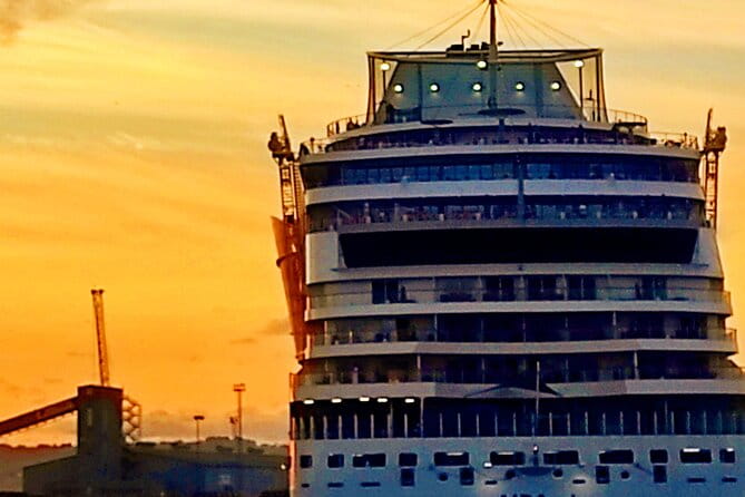 Rias Baixas PRIVATE Shore tour - The Charm of Combarro: Galician Village Like No Other