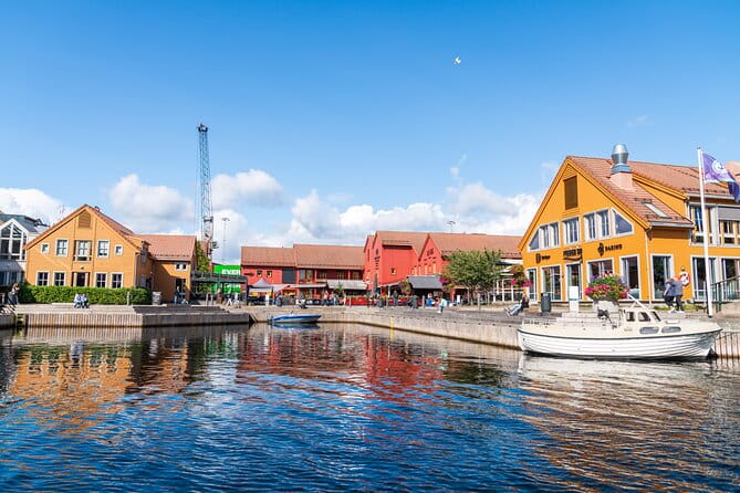 RIB Speed Sightseeing in Kristiansand - Passing the Iconic Lighthouses: Grønningen and Oksøy