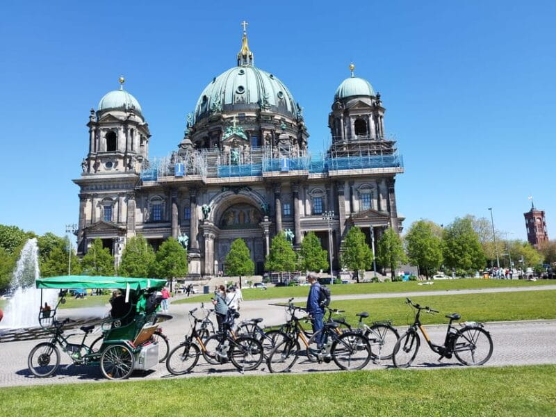 Rickshaw shared Guide Tour in small groups - Exploring Berlin’s Heart in a Unique Way