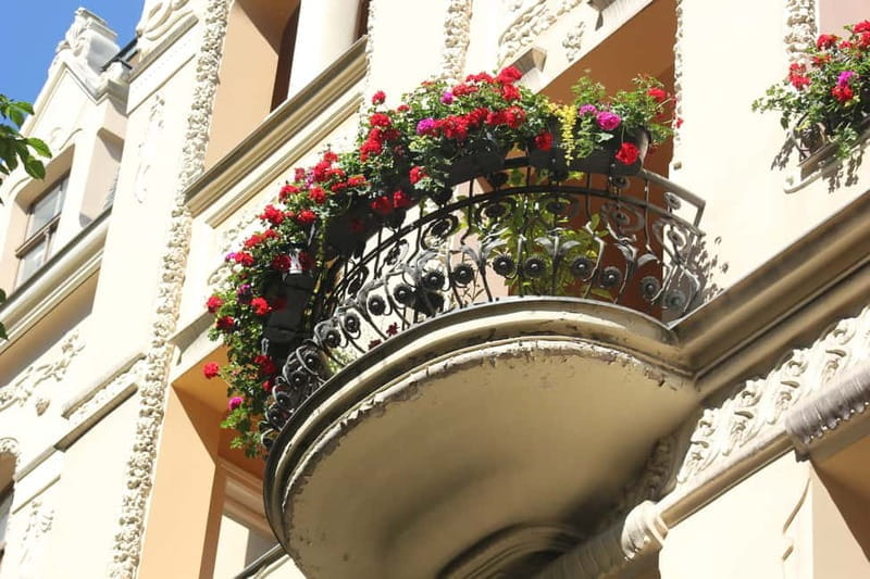 Riga: 2-Hour History of Art Nouveau Walking Tour - Key points / Takeaways