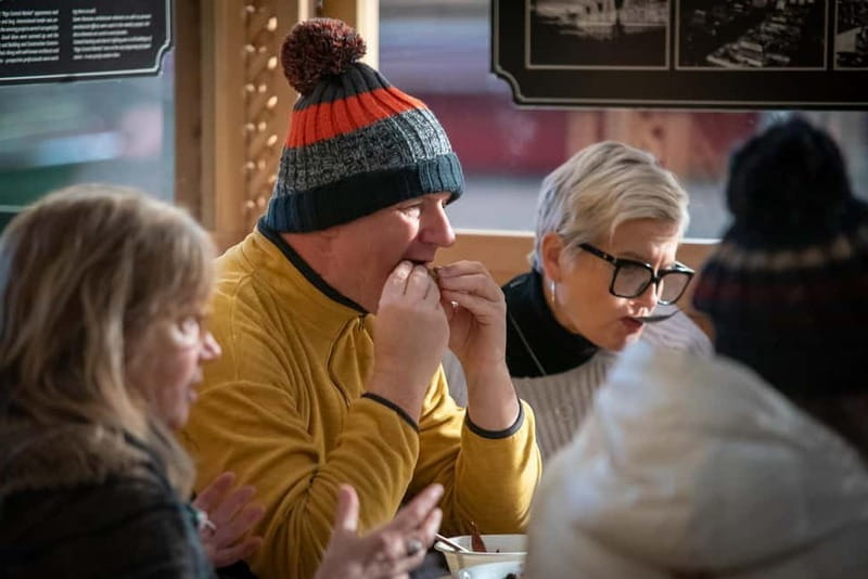 Riga: Central Market Traditional Food Tour in a Small Group - The Itinerary: What to Expect at Each Stop