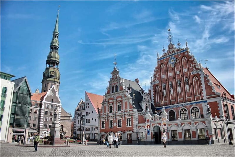 Riga Classical Old Town 2-Hour Walking Tour - Price and Logistics: How It Fits Into Your Riga Itinerary
