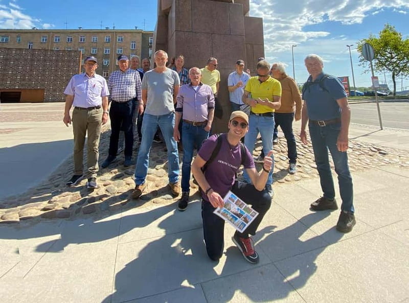 Riga: Guided Old Town Walking Tour - The Final Stop: Town Hall Square and Recommendations