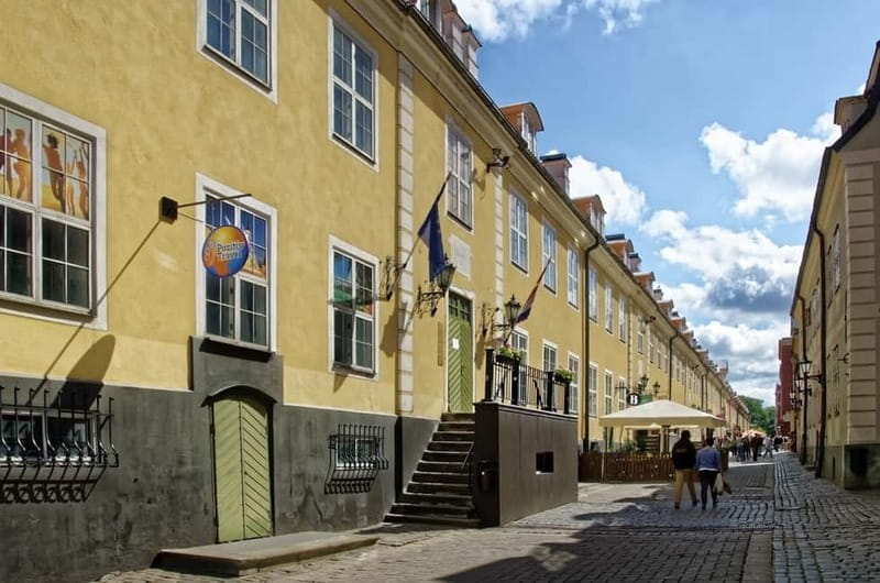 Riga: Guided Old Town Walking Tour - Introduction: A Two-Hour Journey Through Riga’s Old Town