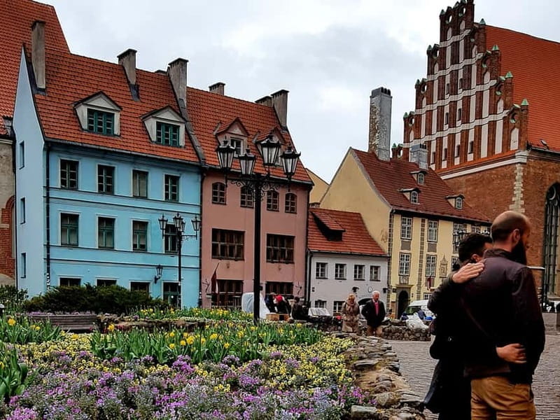 Riga: Private City Tour by car (incl. Old Town) - The Driving Tour: Seeing Riga from New Angles