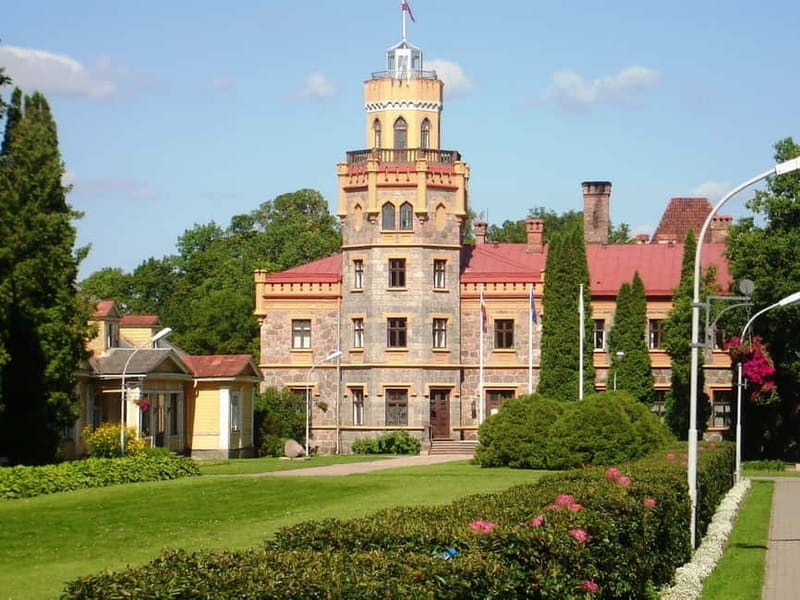 Riga: Private Sigulda, Turaida, and Gauja National Park Tour - Key Points / Takeaways