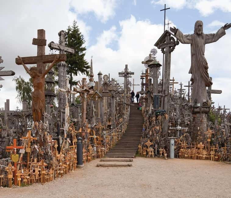 Riga: Private Tour to Hill of Crosses and Rundle Palace - Price and Logistics