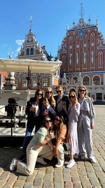 Riga: Prosecco Bike & Pub Crawl - Who Will Enjoy This Tour?