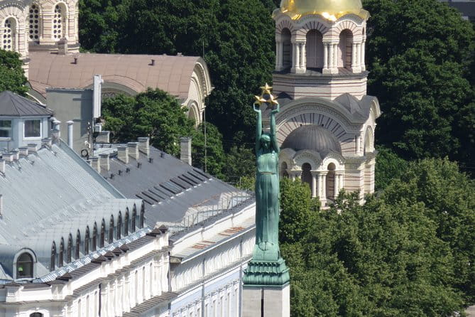 Riga Shore Excursion - Entering Riga’s Old Town: A Walk Through Time