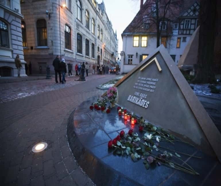 Riga: Stories of Soviet Riga Guided Walking Tour - Exploring Soviet Riga: A Walk Through Its Recent Past