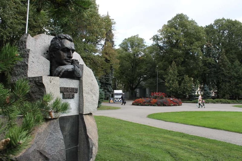 Riga`s Humor and History Walking Tour - Who Will Love This Tour?