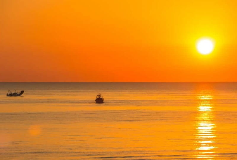 Rimini: Beach Umbrella and Sun Bed at 67 Beach with Drink - Enjoying Rimini’s Beaches: A Practical Guide