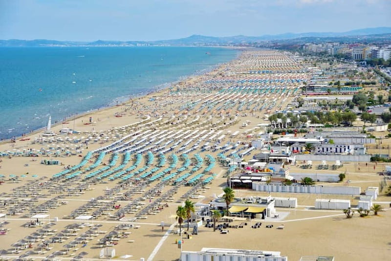 Rimini: Beach Umbrella and Sun Bed at 67 Beach with Drink - The Practicalities: What to Expect