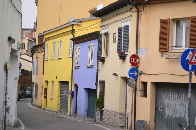 Rimini Scavenger Hunt and Highlights Self-Guided Tour - Key points / Takeaways