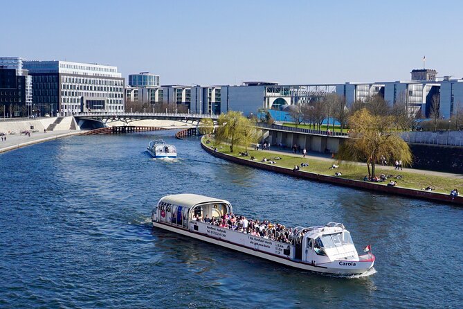 River Cruise With Tour Guide (Ger./Engl.) Berlin. Hadynski - Meeting and Pickup