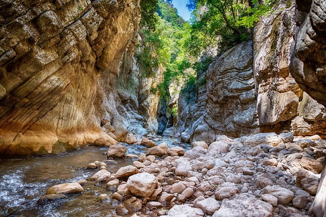 River Trekking in Neda - The Itinerary in Detail