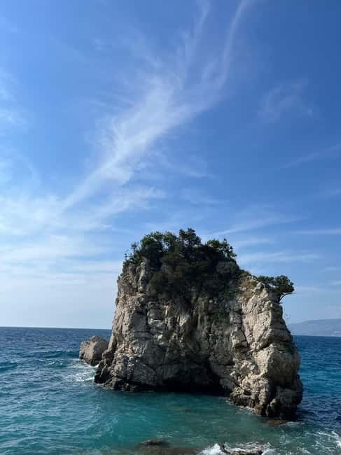 Riviera Highlights: Views, History & Beach Time - Beach Relaxation: Comfort and Convenience