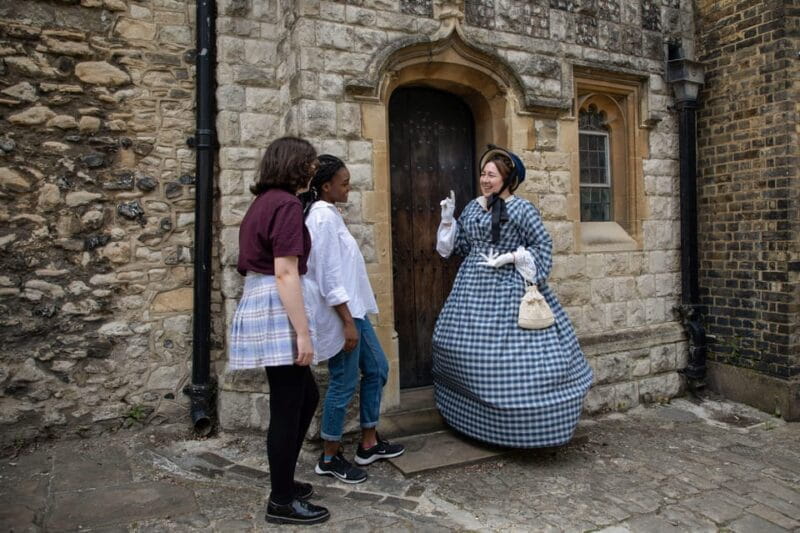 Rochester, Kent: Costumed Guided Tour - The Value of a Theatrical Historical Walk