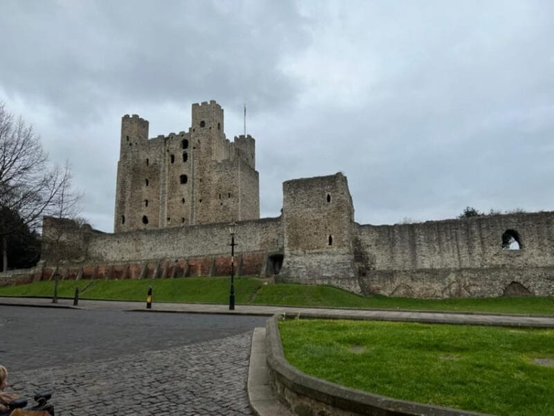 Rochester: Private 2hr Walking Tour with a Blue Badge Guide - Logistics and Practical Considerations