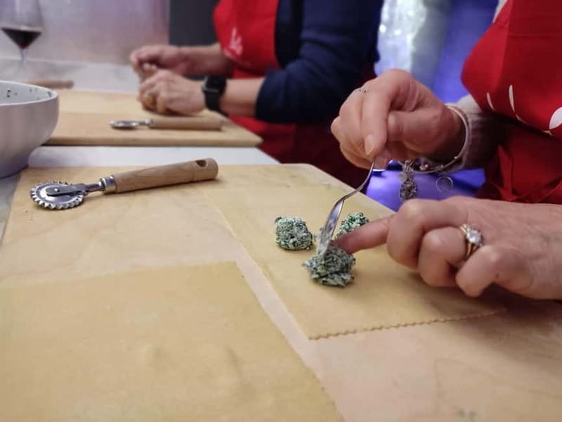 Roman Pasta making class - Mastering Roman Sauces: Cacio e Pepe and Amatriciana