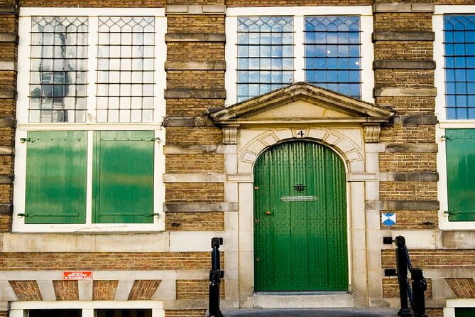 Romantic Amsterdam: Fairytale or Tragedy? Self-Guided PuzzleQuest - Key Points / Takeaways