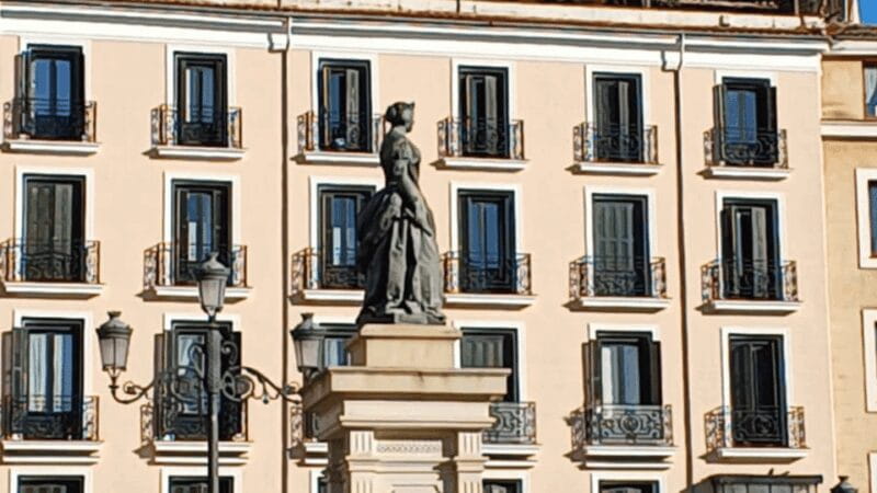 Romantic Madrid in the 19th century - Who Will Love This Tour?