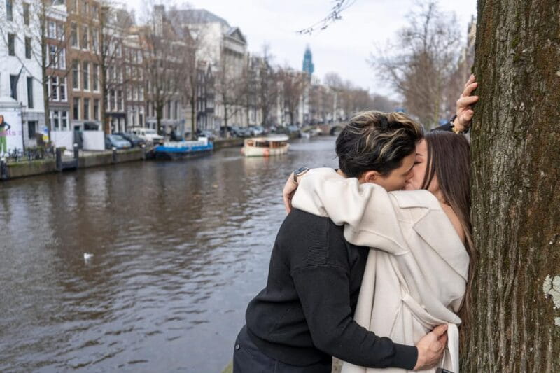Romantic Photoshoot Experience for Couples in Amsterdam - Who Will Love This?
