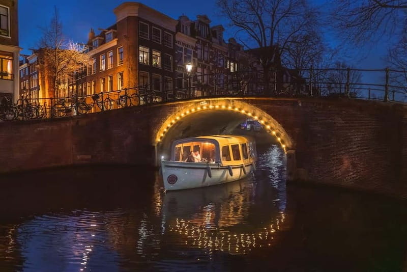 Romantic Private Dinner Cruise Amsterdam - Setting the Scene: What to Expect on Your Romantic Dinner Cruise