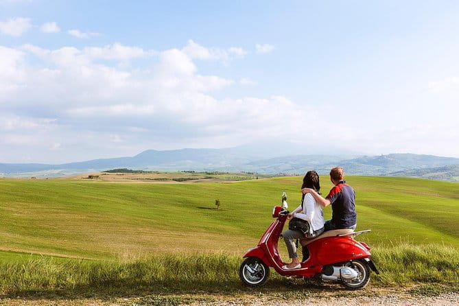 Romantic Vespa Tour and Wine Tasting - Introducing the Romantic Vespa Tour and Wine Tasting in Montepulciano