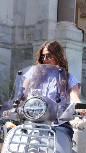 Rome: 1-Hour Vespa Tour as Passenger with Local Guide - Experiencing Rome in a Compact Package: A Deep Dive