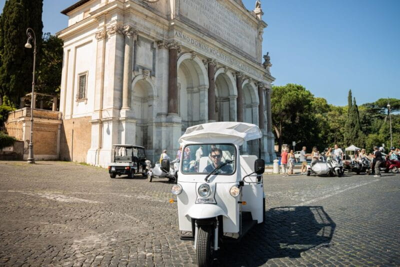 Rome: 2-Hour Vip Tuk-tuk tour with Hotel Pickup and Prosecco - Exploring Rome’s Iconic Landmarks from a New Perspective