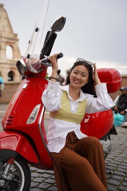Rome: All In One Day by Vespa - Passing Through the Vatican and Beyond
