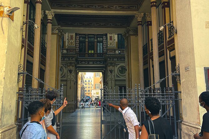 Rome at Dusk Walking Tour - Historic Sights and Architecture