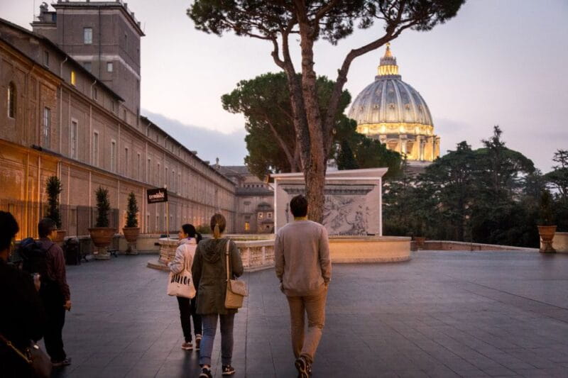 Rome: Breakfast & Tour of Vatican Museums & Sistine Chapel - Visiting St. Peter’s Basilica